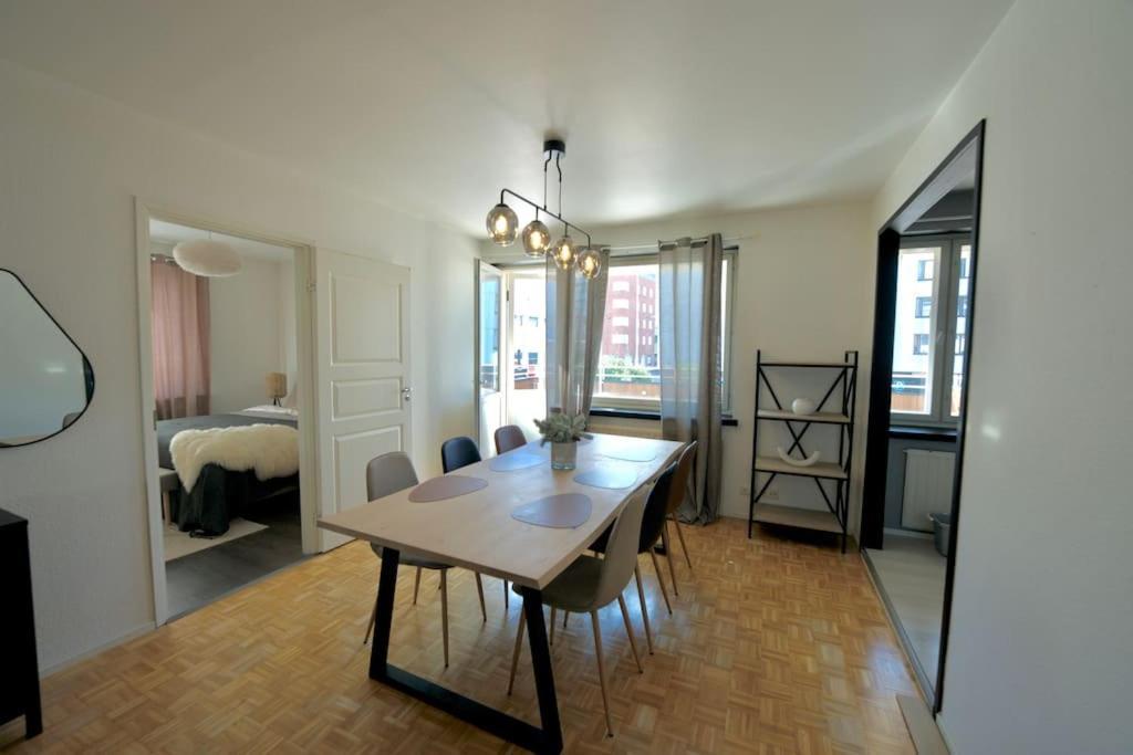 Cosy,Stylish & Big Apartment In The Heart Of City Рованиеми Экстерьер фото