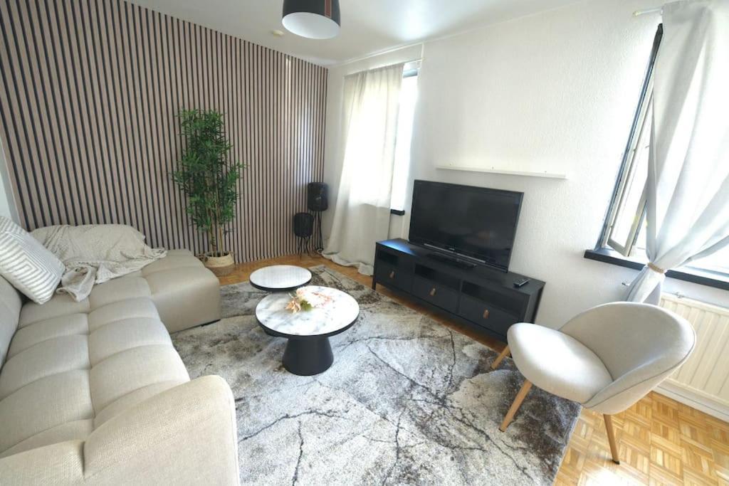 Cosy,Stylish & Big Apartment In The Heart Of City Рованиеми Экстерьер фото